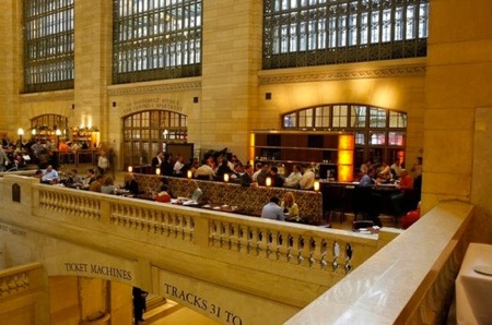 「Apple Store,Grand Central」オープン以来、隣接するレストランの売上げが7%アップ
