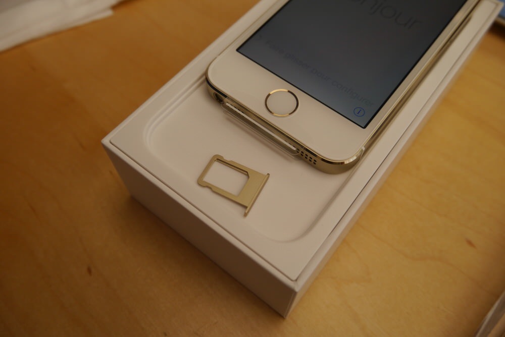 IPhone5s gold 04