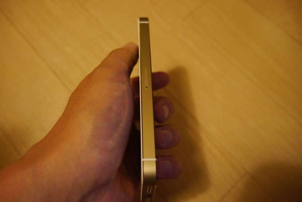 IPhone5s gold 07