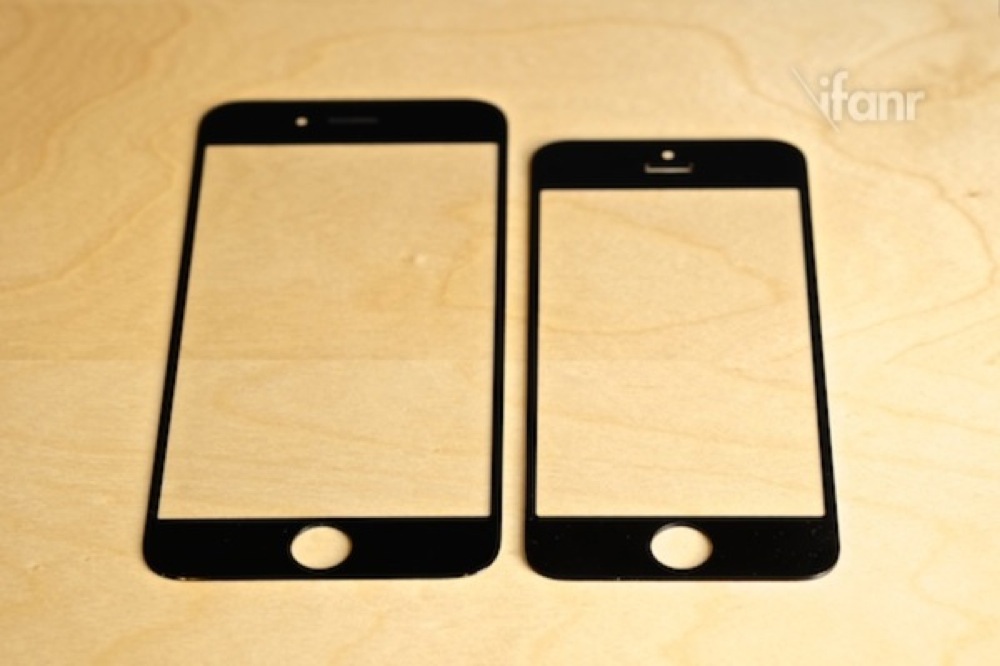 4.7インチ「iPhone 6」用とされるディスプレイガラスのハンズオンムービー!?