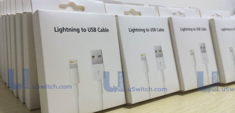 Retail box lightning cable 634x306x24 expand h0296b5f2 1