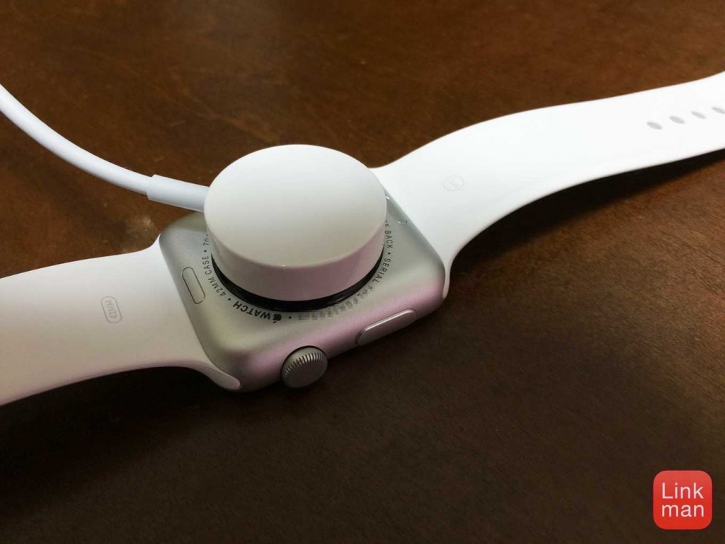 「Apple Watch」に正常に充電されない問題やiPhoneのバッテリーが早く消耗してしまう問題にAppleから対応策が案内される!?