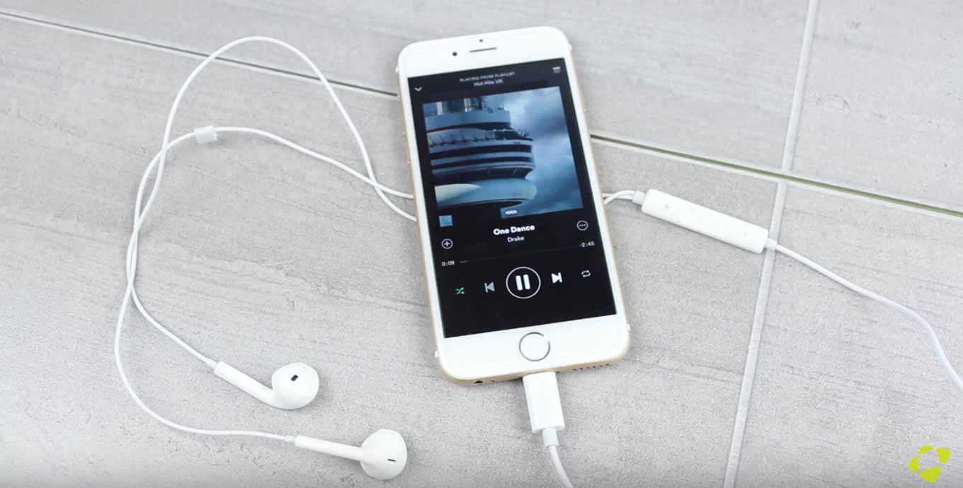 「Apple EarPods with Remote and Mic」のLightning版とされる動画が公開される!?