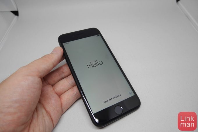 次期「iPhone」のプレミアムモデルは曲面ディスプレイを搭載するも「Galaxy S7 Edge」より緩やかに!?