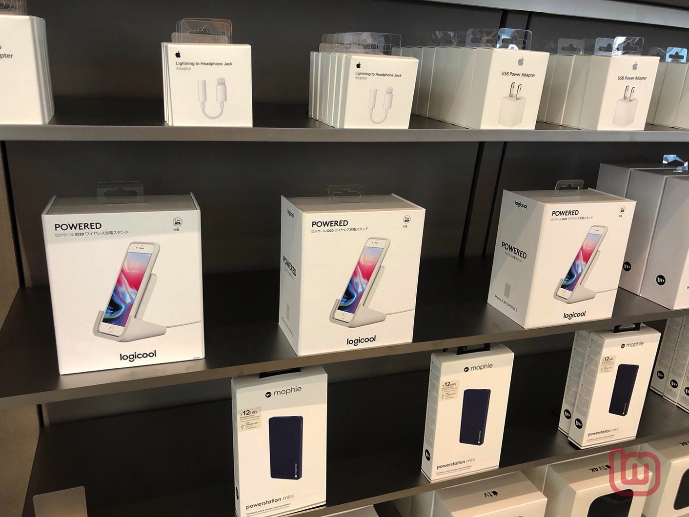 Apple Store、ロジクールのワイヤレス充電スタンド「ロジクール POWERED iD20 ワイヤレス充電スタンド」の販売を開始