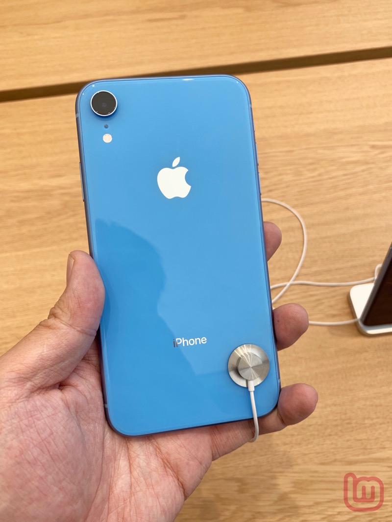 iPhone XR ブルー