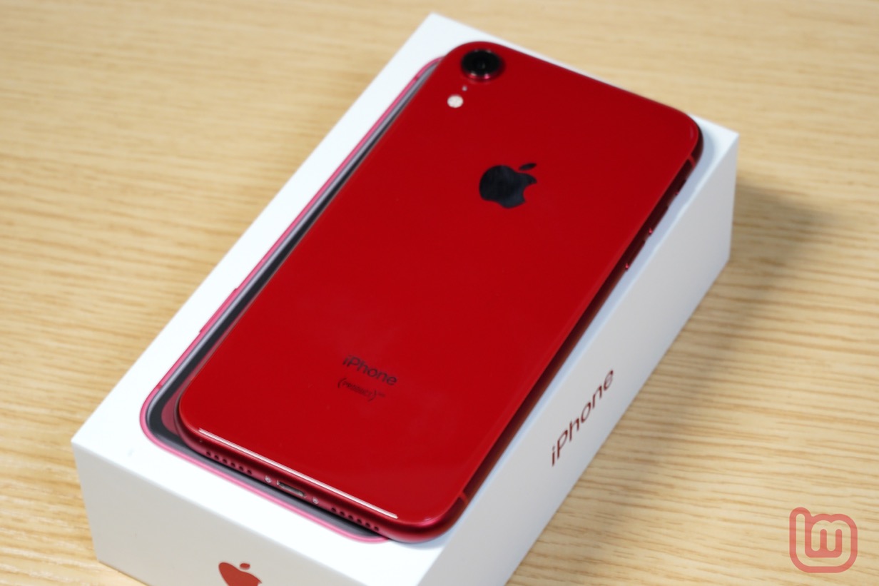 iPhone XR (PRODUCT)RED-02