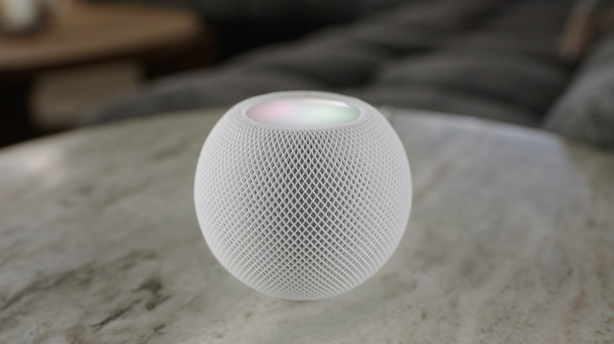 Apple、コンパクトスマートスピーカー「HomePod mini」を発表